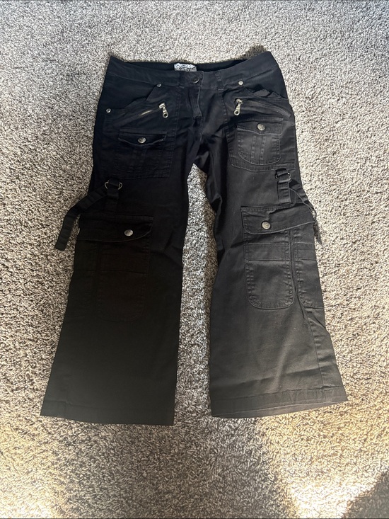 April Pants - April black capri pants